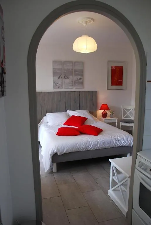 Apartment Studio Terrasse Cannes France